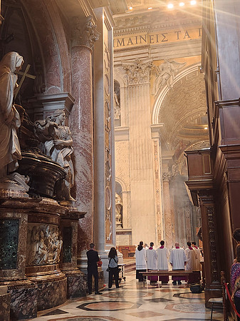Mass service, Saint Peter's Basilica, Vatican City, Rome, Italy